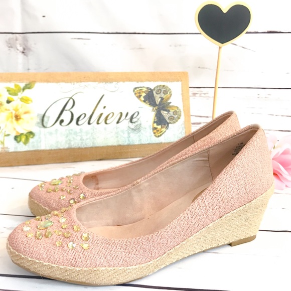 Easy Spirit Shoes - 💕 Beautiful pink platform pumps shoes  👠size 7.5